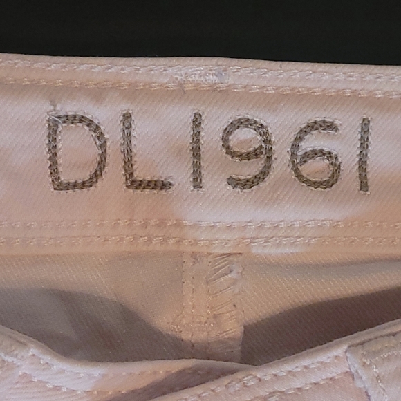 DL1961 - Angel - Mid Rise Skinny Ankle - Picture 12 of 16